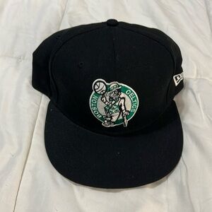 Boston Celtics 7 5/8 black fitted hat like new